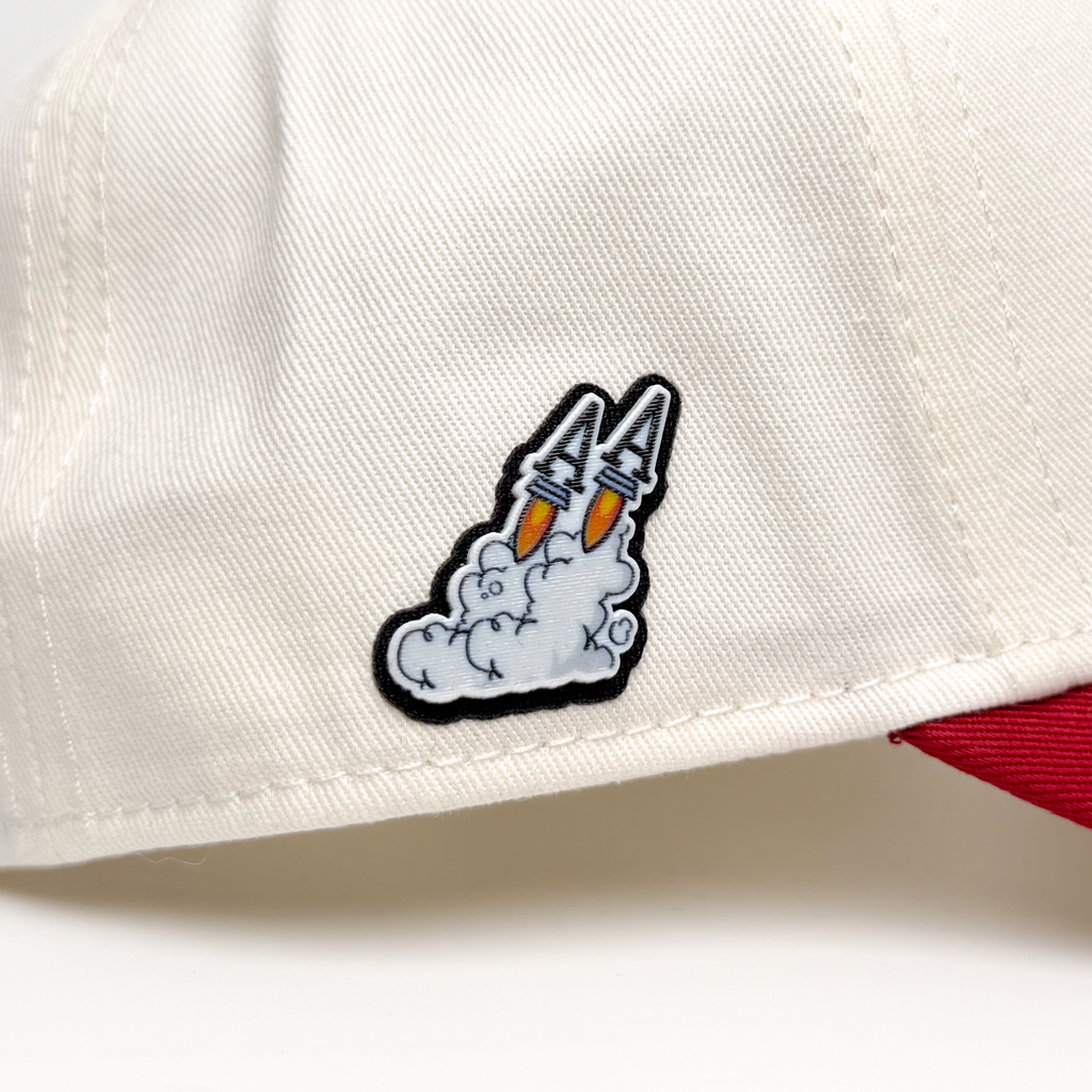 Aces Worm Text White/Red Hat